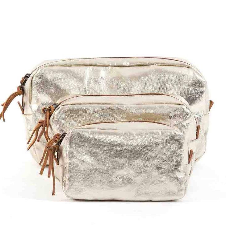 VORBESTELLEN: IM LAUFE DES MAI LIEFERBAR: BEAUTY CASE MEDIUM METALLIC PLATINO