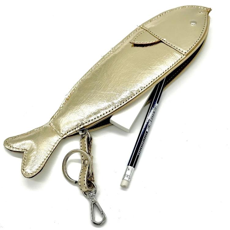 VORBESTELLEN: BALD LIEFERBAR: FISH PURSE