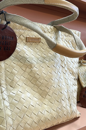 NEU: AB CA. 20.3 LIEFERBAR: GIULIA BAG SMALL INTRECCIATA BONE