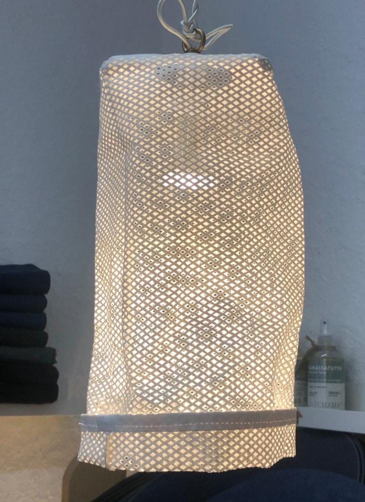 HANGING LAMP PERFORATED SMALL WHITE
