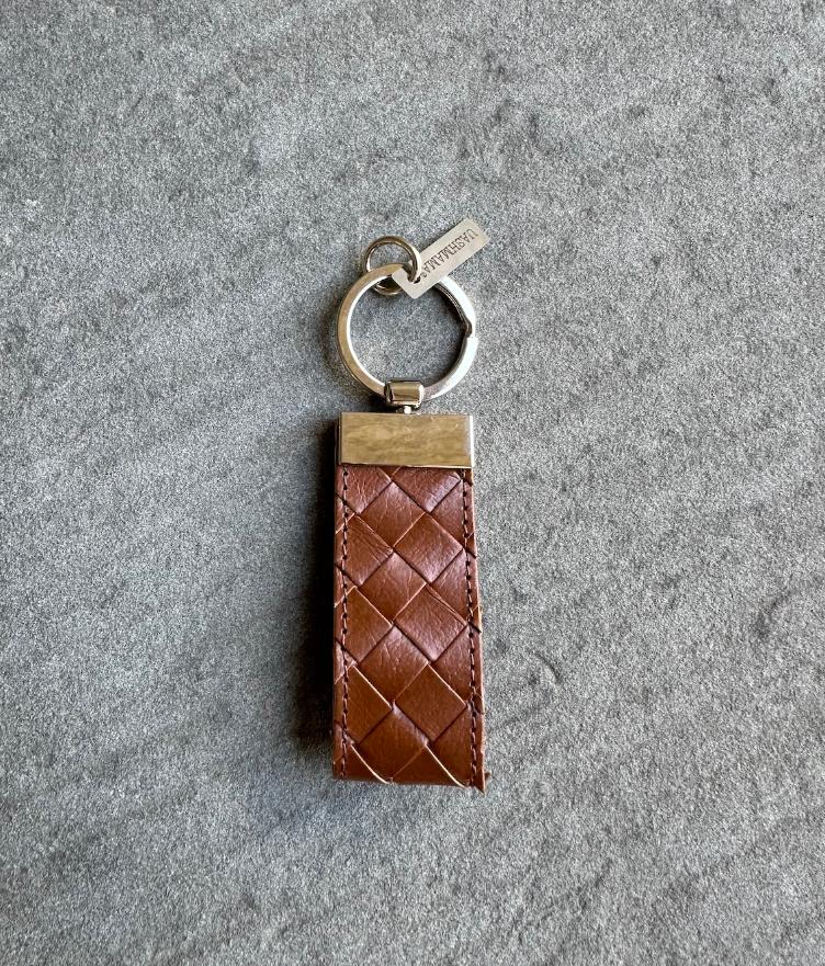 NEU: KARL KEY RING INTRECCIATO CUOIO