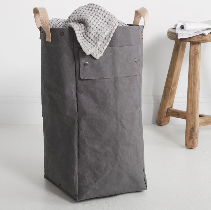 VORBESTELLEN: LAUNDRY BAG DARK GREY / LIEFERBAR AB 20.10.26