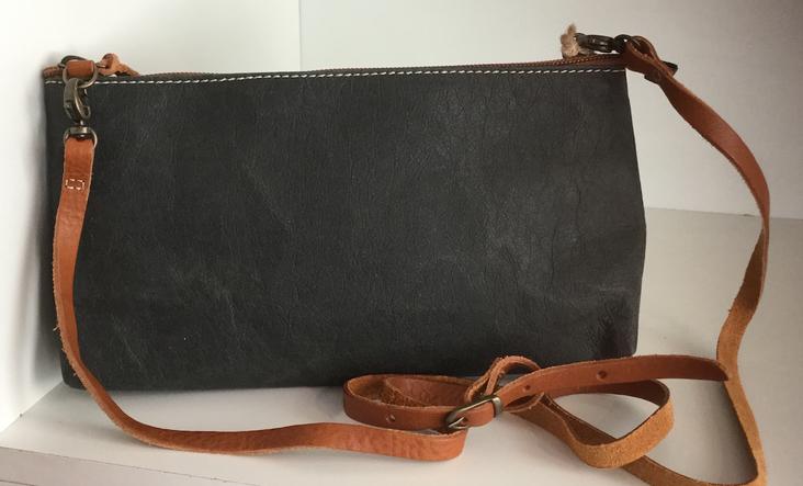 LA BUSTA LARGE BLACK / LIEFERZEIT: AB BESTELLDATUM CA. 4-6 WOCHEN