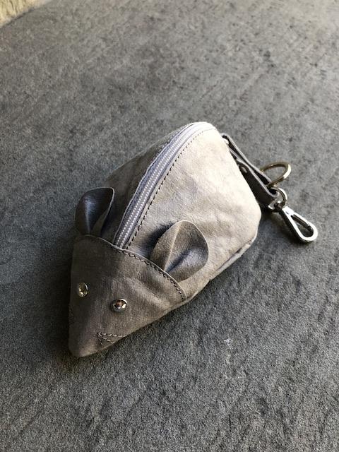 MOUSE PURSE GREY