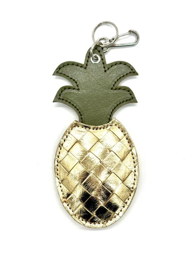 PINEAPPLE (ANANAS)