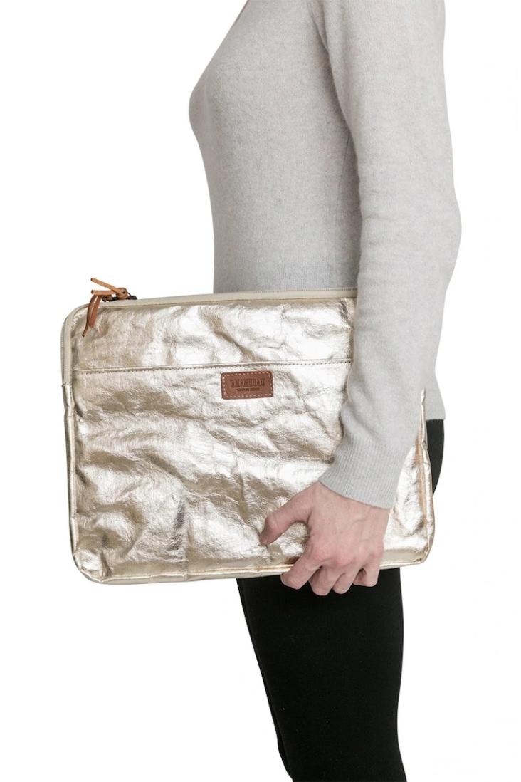 ROY CASE 15` METALLIC PLATINO