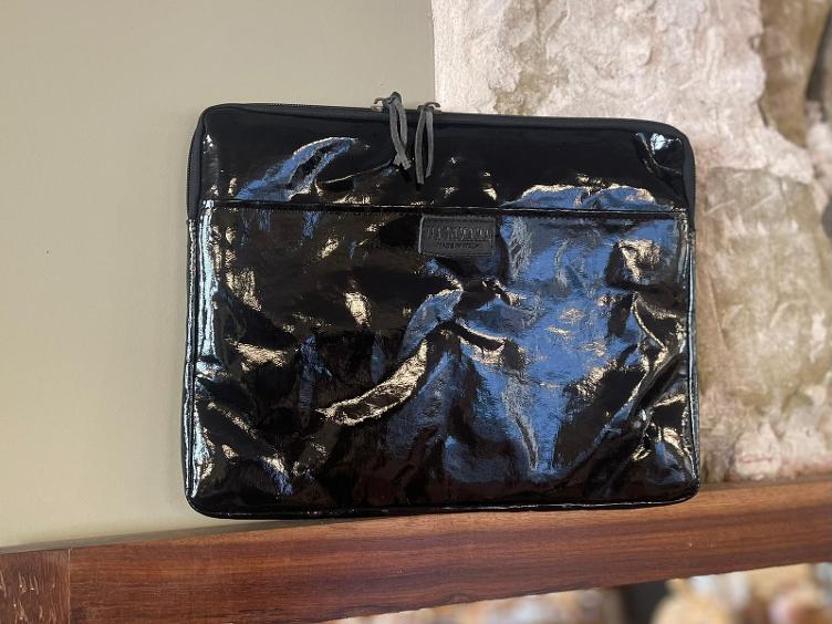 ROY CASE 15` VERNICE (LACK) BLACK / LIEFERZEIT: AB BESTELLDATUM CA. 4-6 WOCHEN