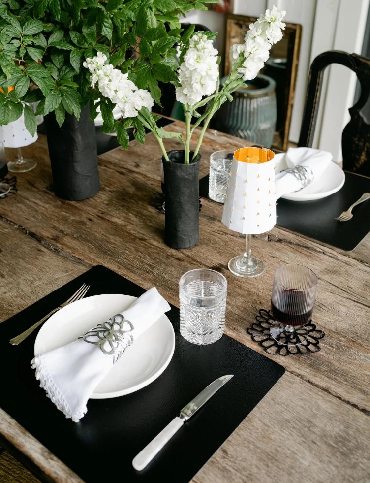 LACE COASTER BLACK VERNICE (GLOSSY)