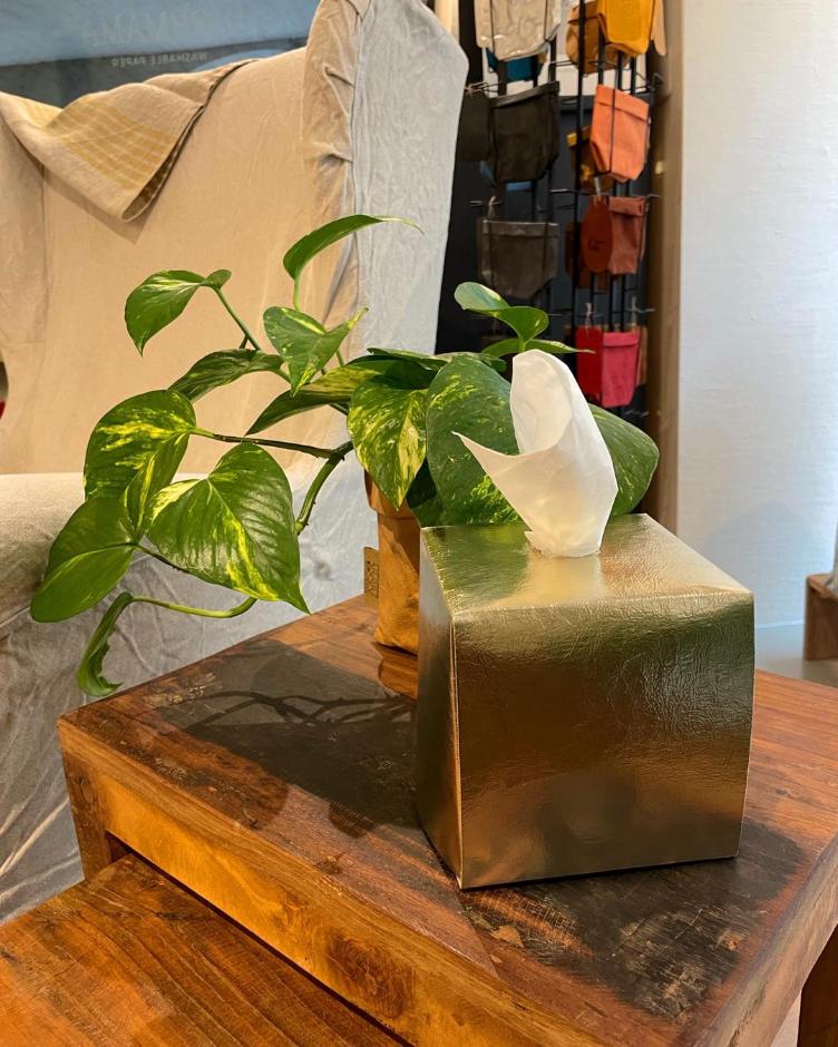 TISSUE BOX METALLIC GOLD