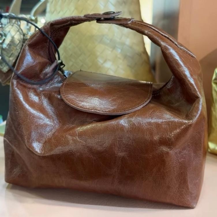 NEU: VORBESTELLEN: IM LAUFE DES APRIL LIEFERBAR: VENICE CASTAGNA