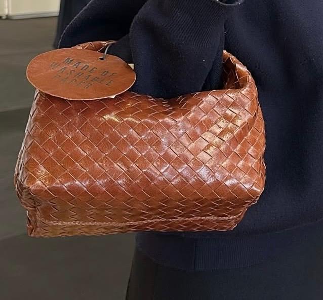 NEU: VORBESTELLEN: IM LAUFE DES APRIL LIEFERBAR: VENICE INTRECCIATO CASTAGNA