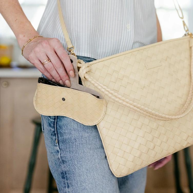 VORBESTELLEN: GAIA BAG (LOLA LARGE) INTRECCIATA CREAM (LIEFERBAR CA 4-6 WOCHEN AB BESTELLDATUM)
