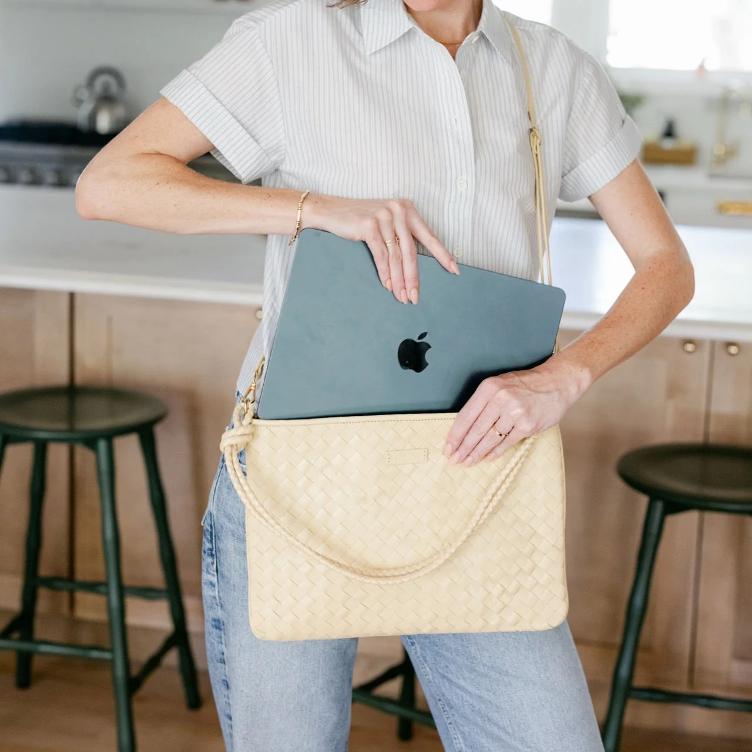VORBESTELLEN: GAIA BAG (LOLA LARGE) INTRECCIATA CREAM (LIEFERBAR CA 4-6 WOCHEN AB BESTELLDATUM)